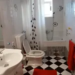 Optimist Apartment