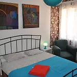 Optimist Apartment *
