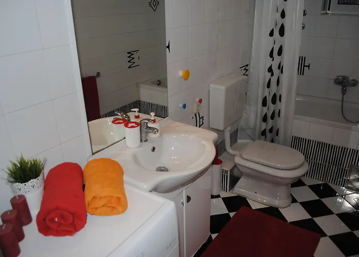 Optimist Apartment *