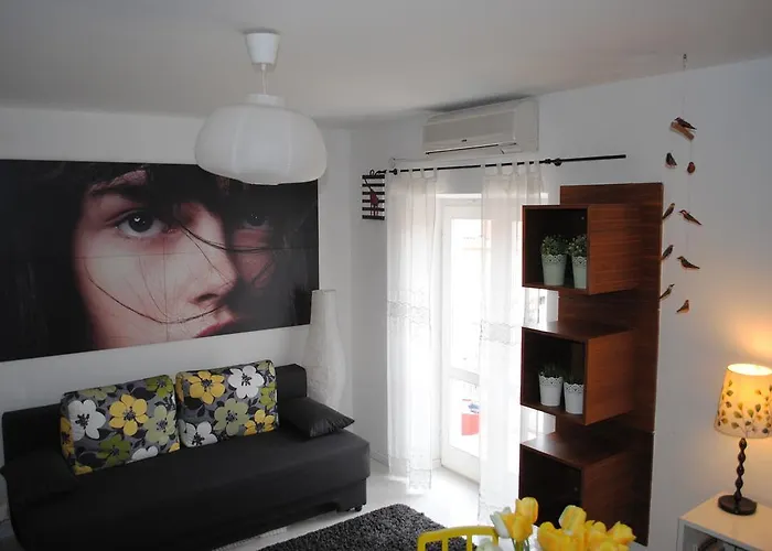 Apartment Optimist Makarska