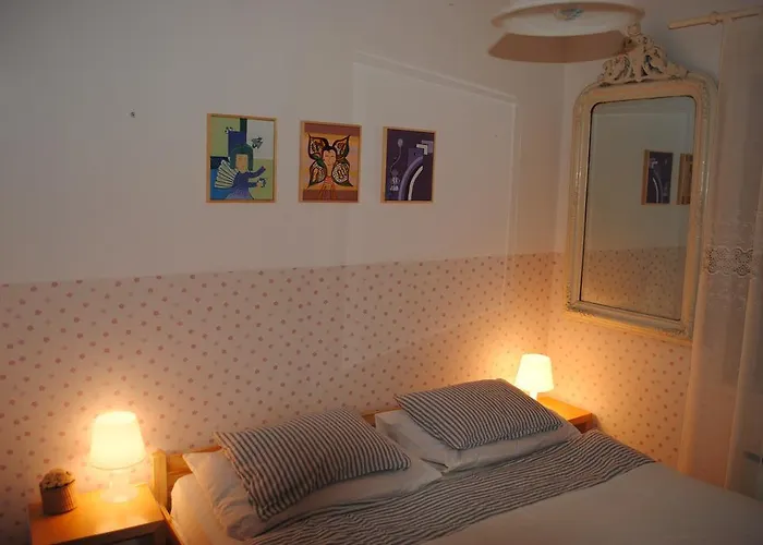 Optimist Apartment