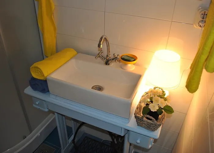 Optimist Apartment